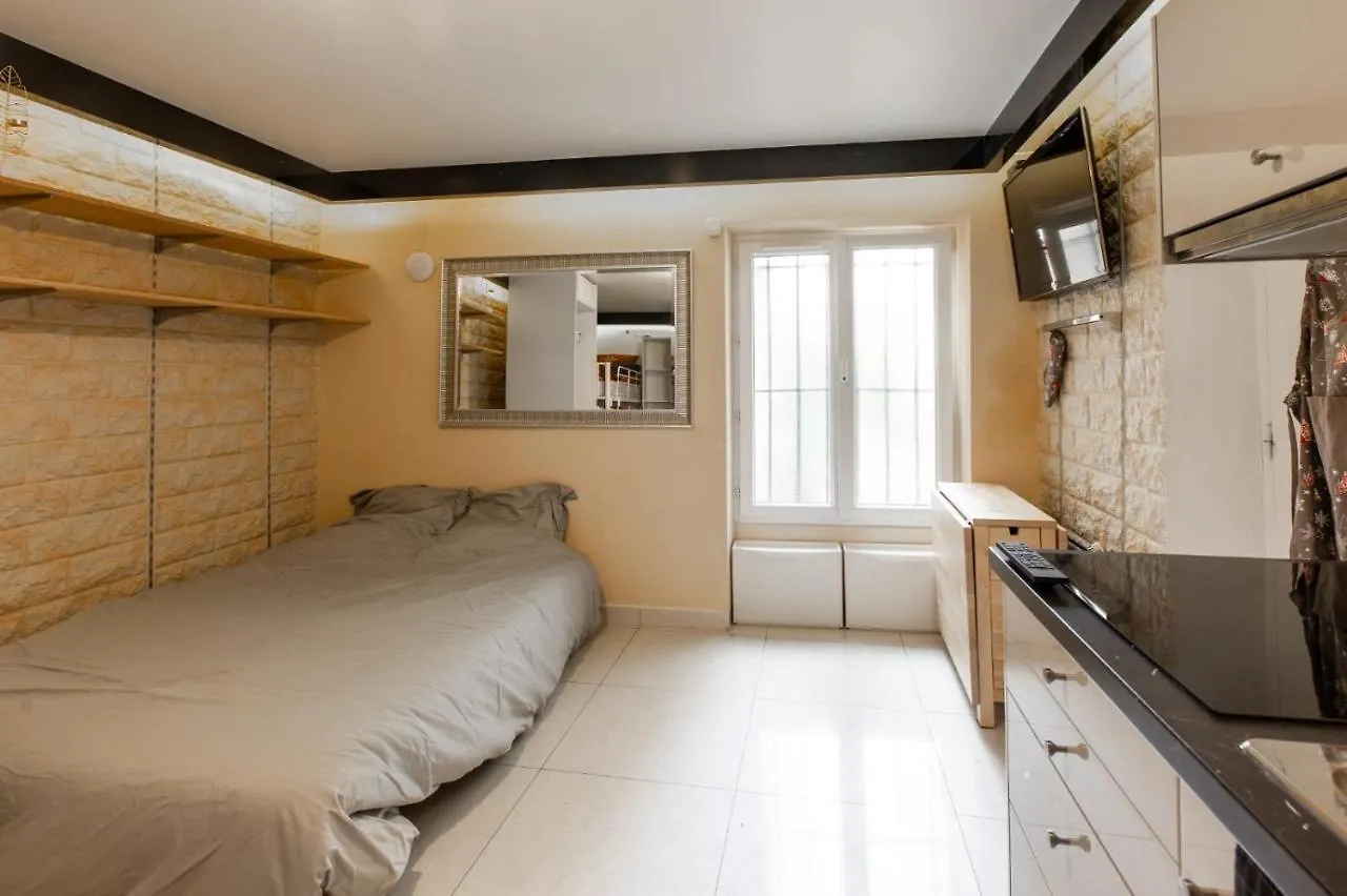 Studio A Paris Et Desinfection Rigoureux Du Logis 0*,  Γαλλία